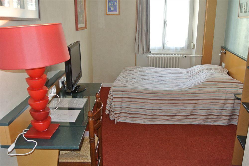 Hotel De L'Ill Strasbourg Eksteriør bilde